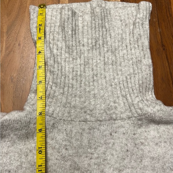 Cynthia Rowley Turtleneck Speckled Sweater - Picture 10 of 16